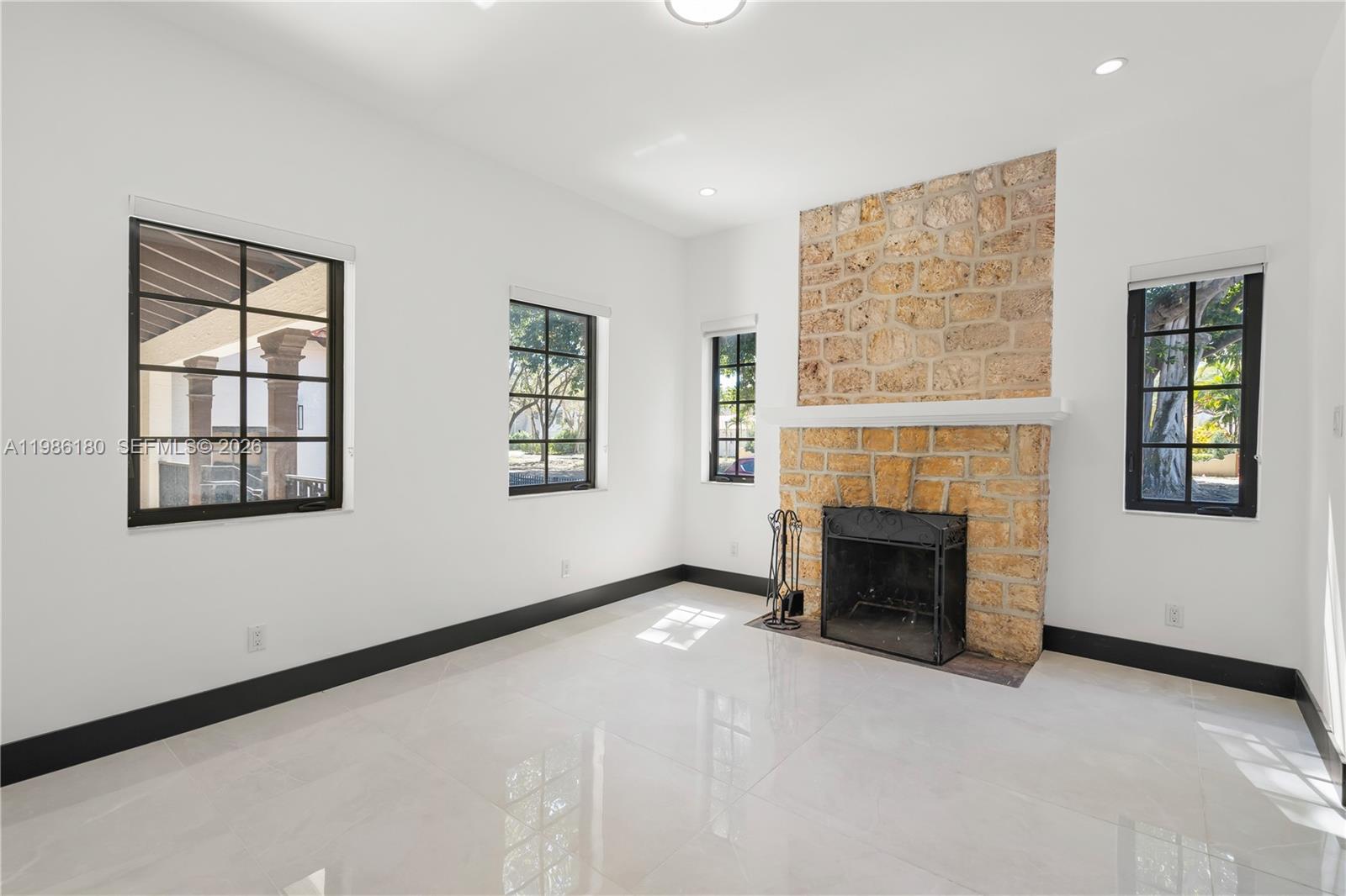 519 Alhambra Cir Coral Gables, FL 33134