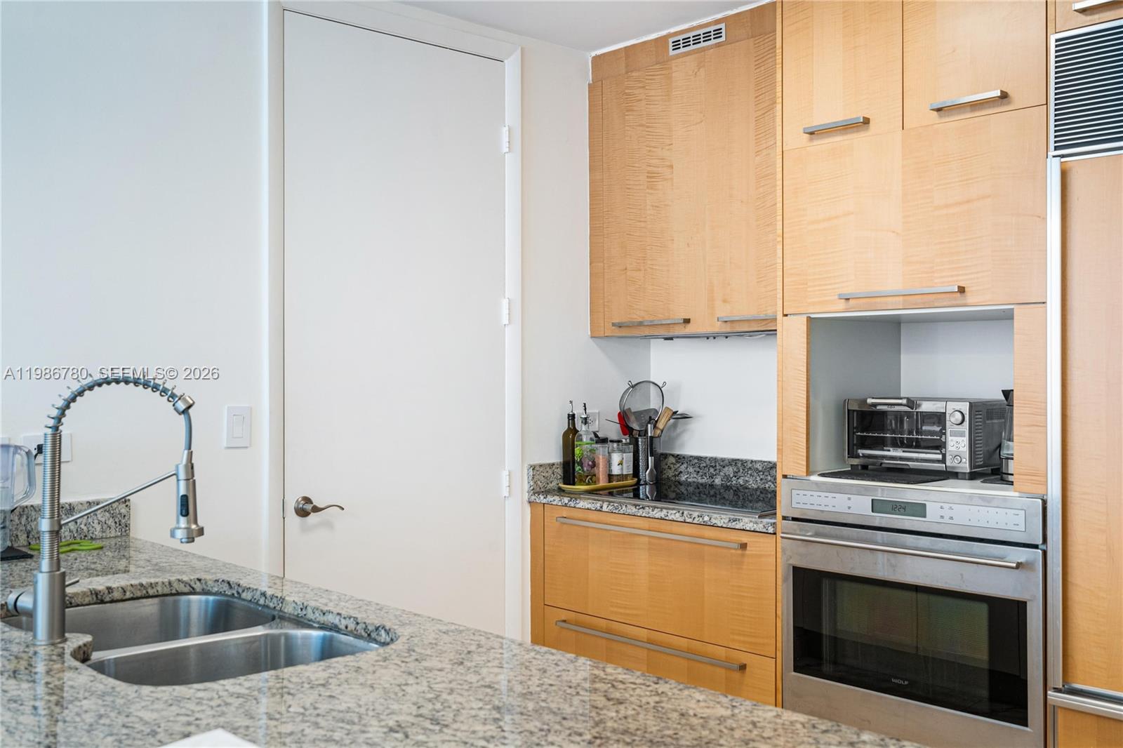 image Trump Tower I13