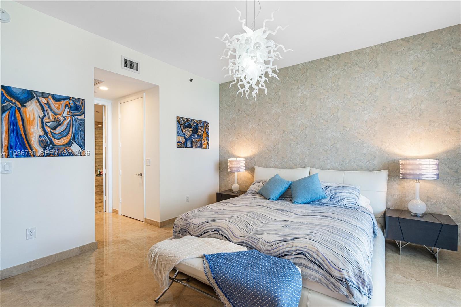 image Trump Tower I36