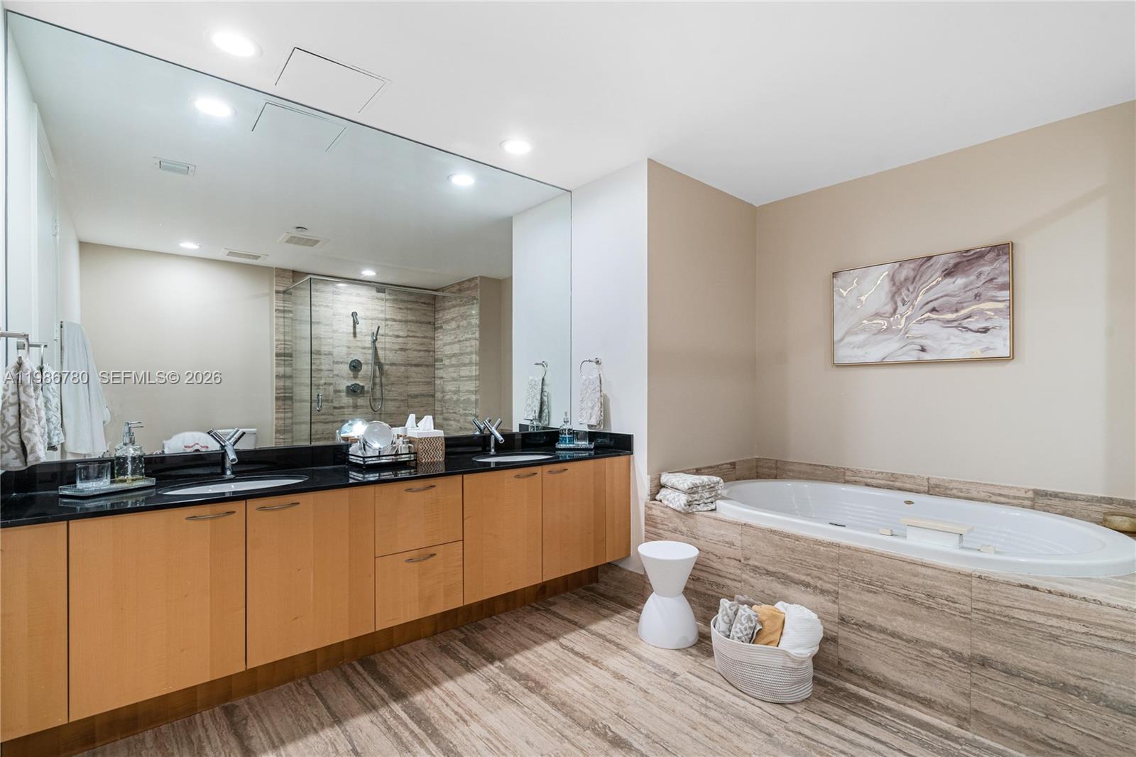 image Trump Tower I42