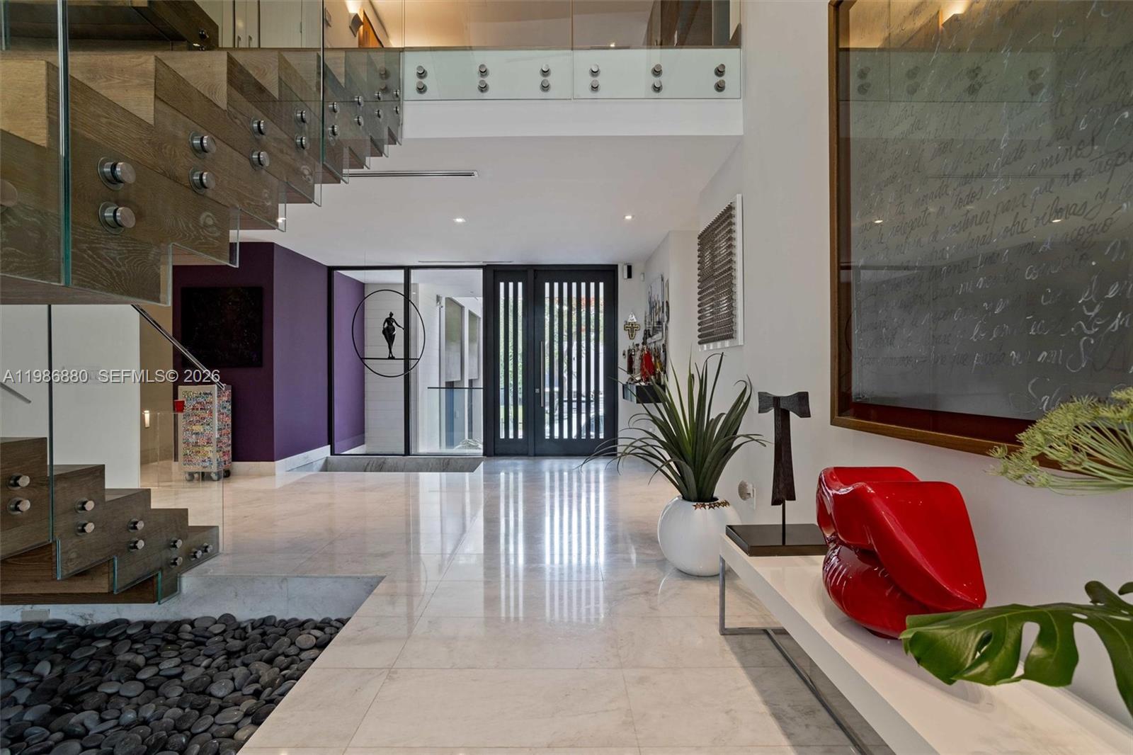 610 Harbor Cir Key Biscayne, FL 33149