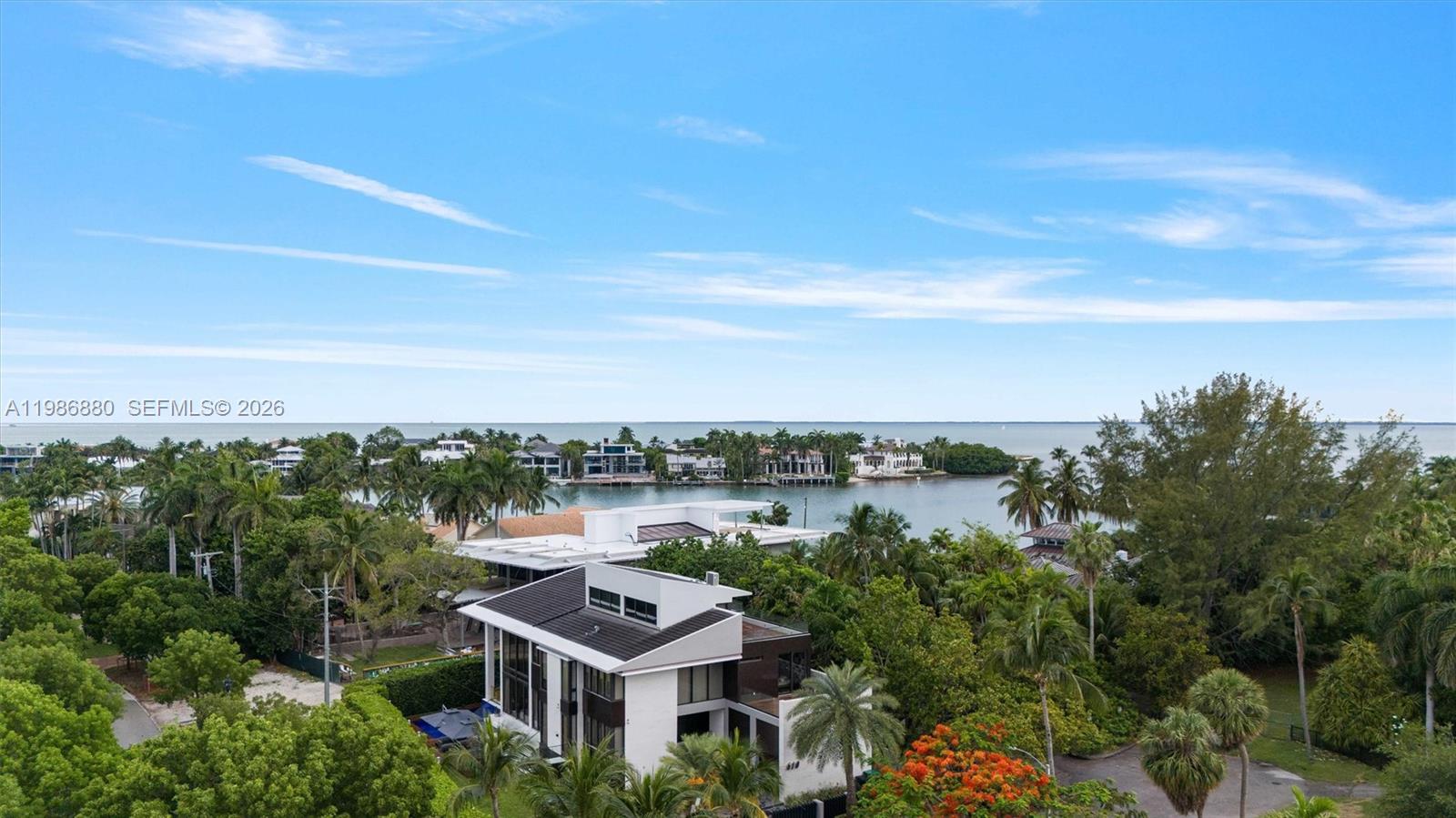 610 Harbor Cir Key Biscayne, FL 33149