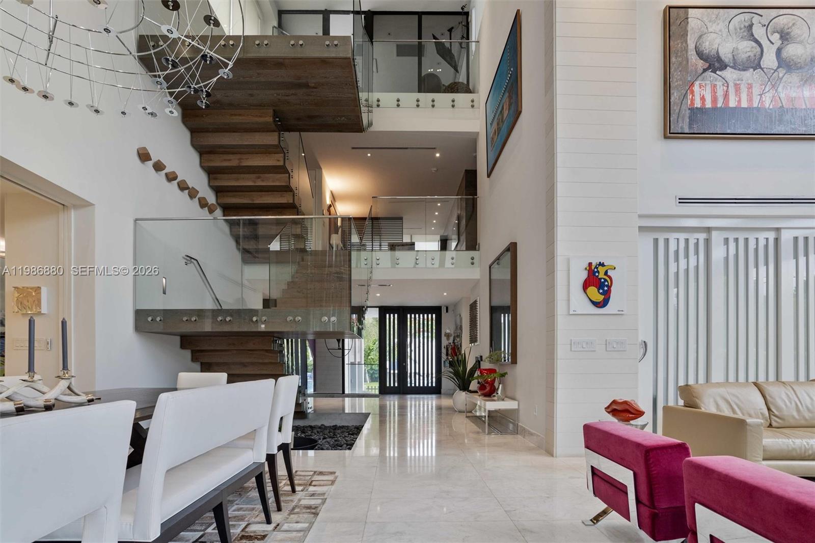 610 Harbor Cir Key Biscayne, FL 33149