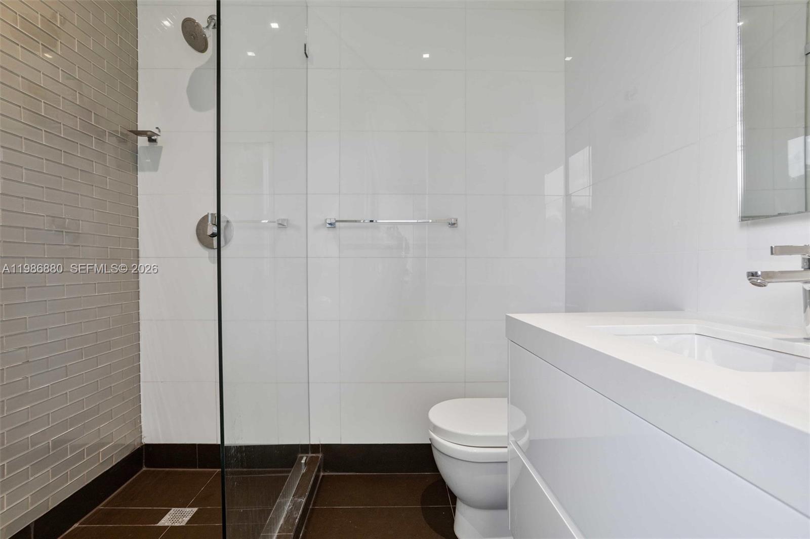 610 Harbor Cir Key Biscayne, FL 33149