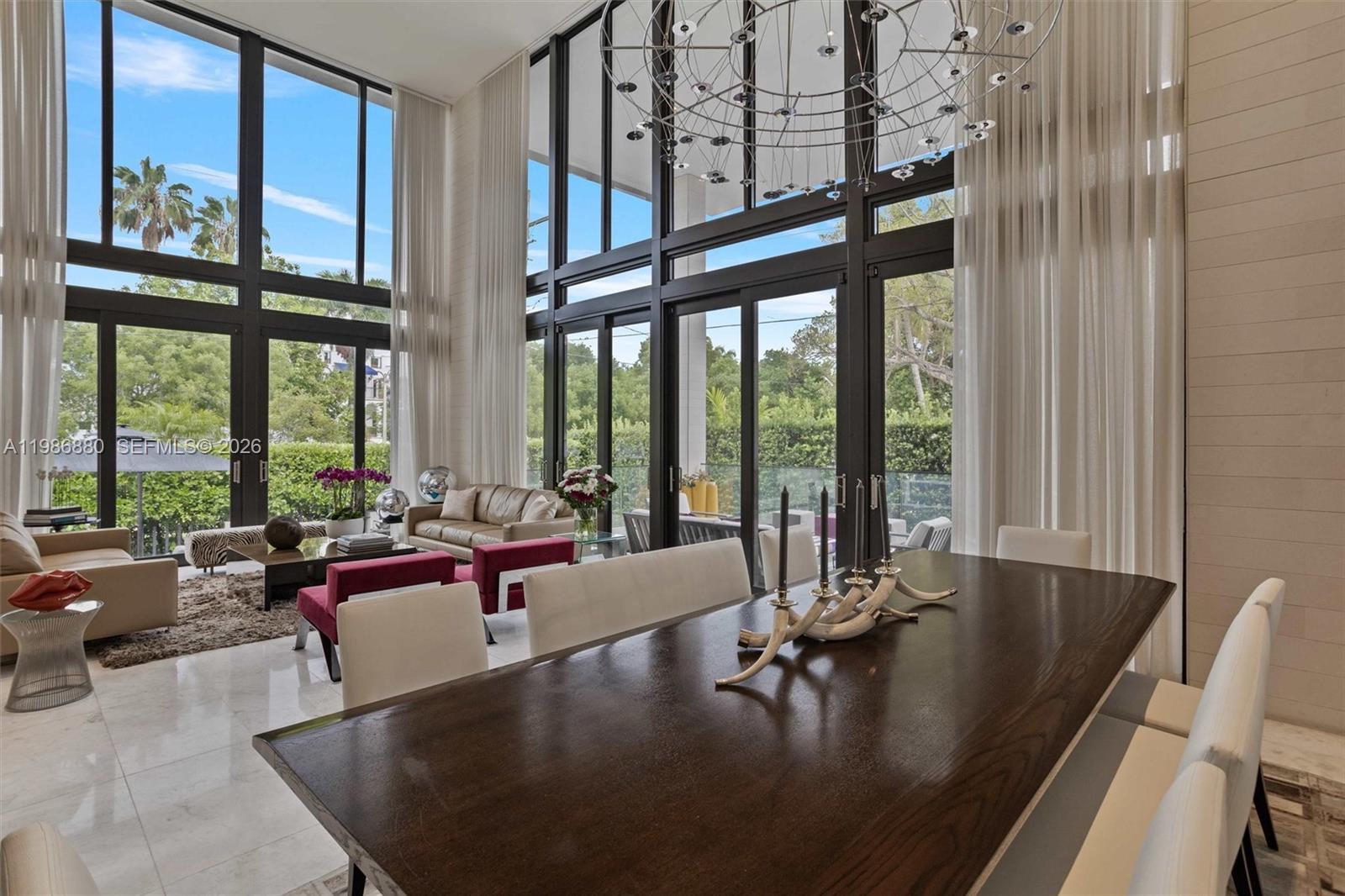 610 Harbor Cir Key Biscayne, FL 33149