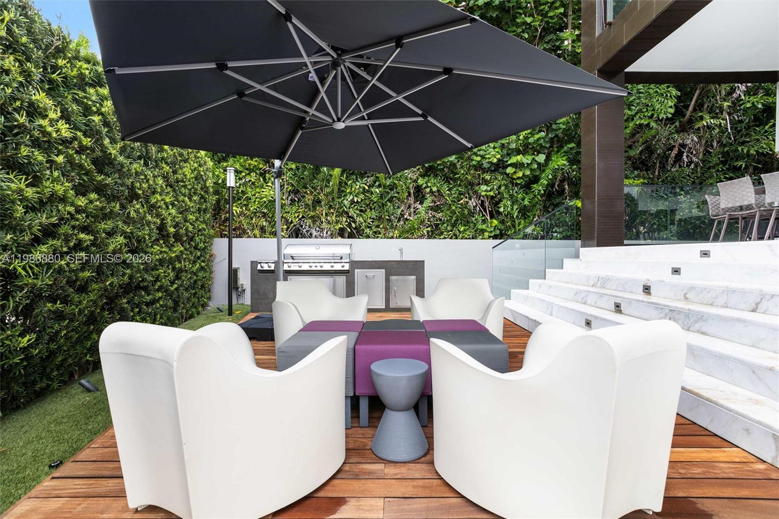 610 Harbor Cir Key Biscayne, FL 33149