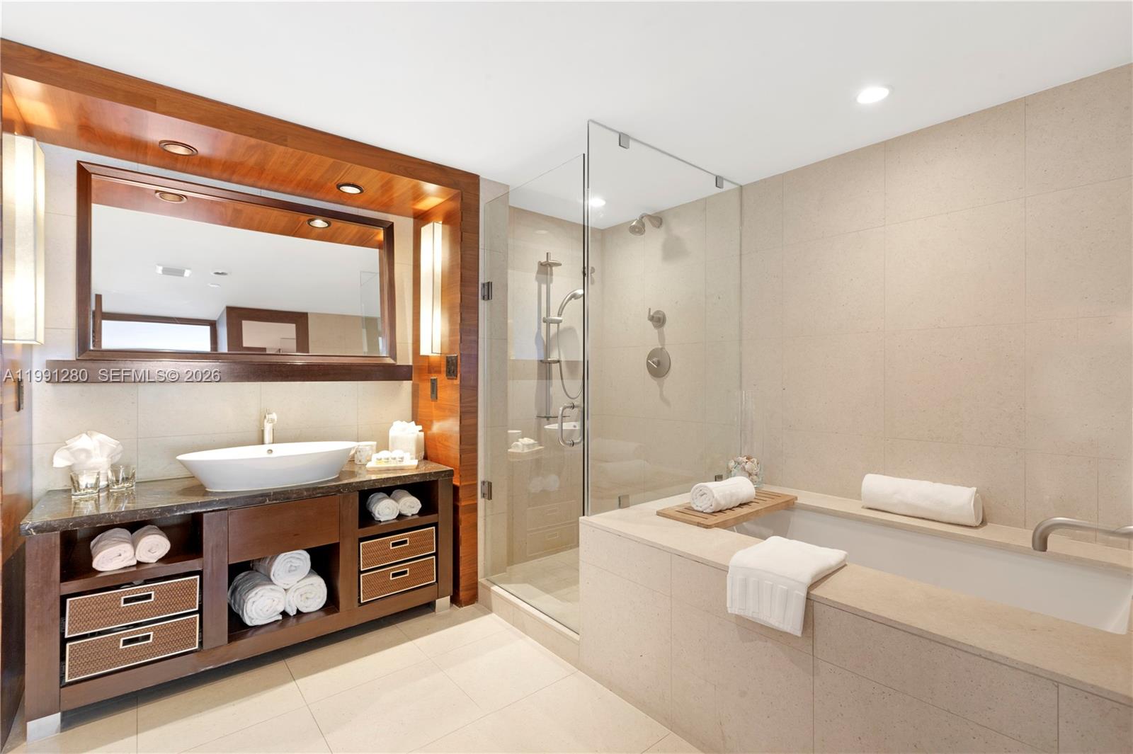 image The Carillon Center Tower12