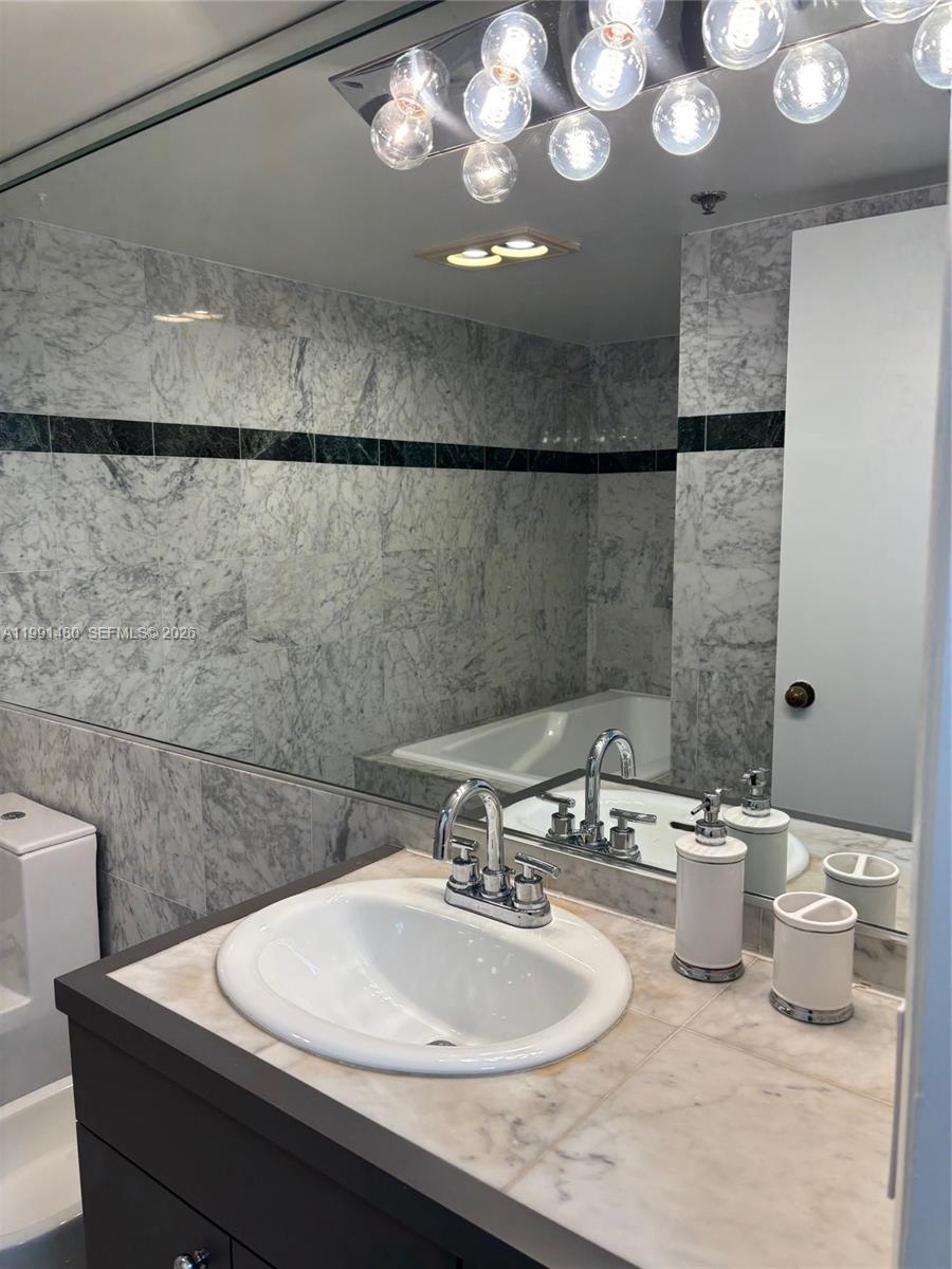 image Tidemark at Key Colony28