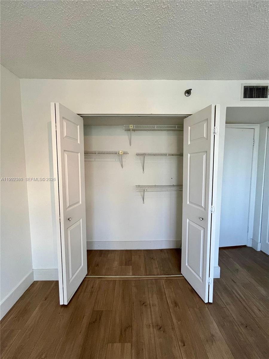 770 Claughton Is Dr #2009 Miami, FL 33131