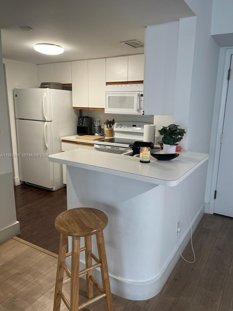 770 Claughton Is Dr #2009 Miami, FL 33131