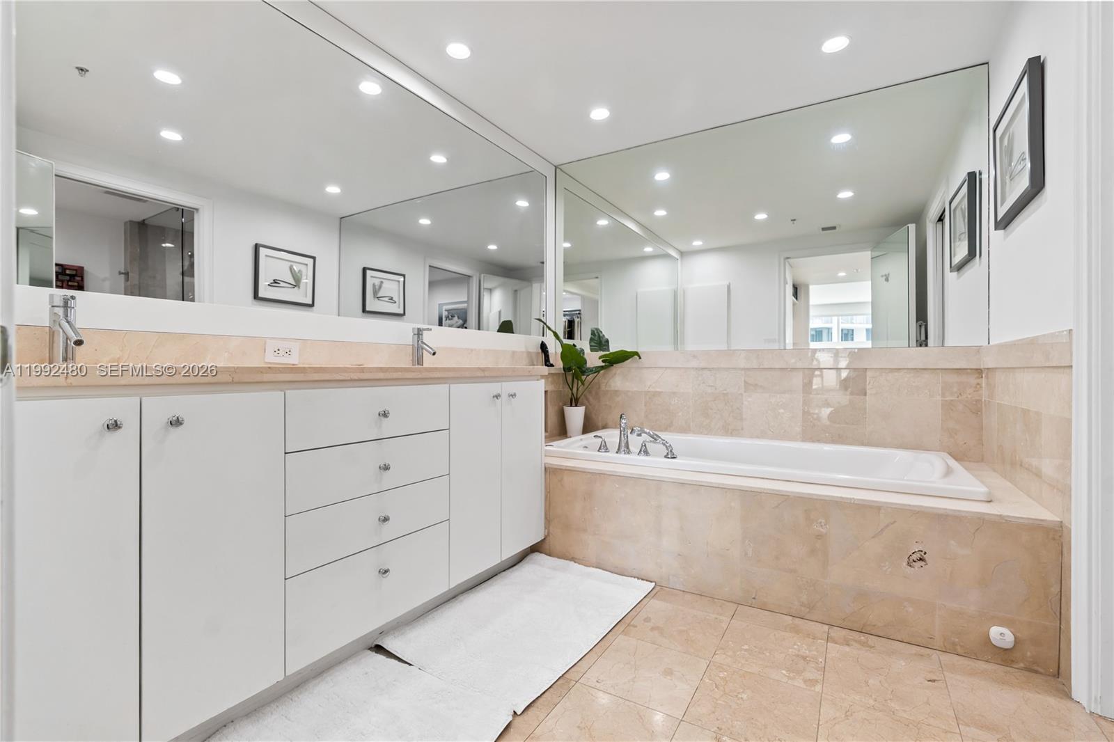 3400 SW 27th Ave #1604 Coconut Grove, FL 33133