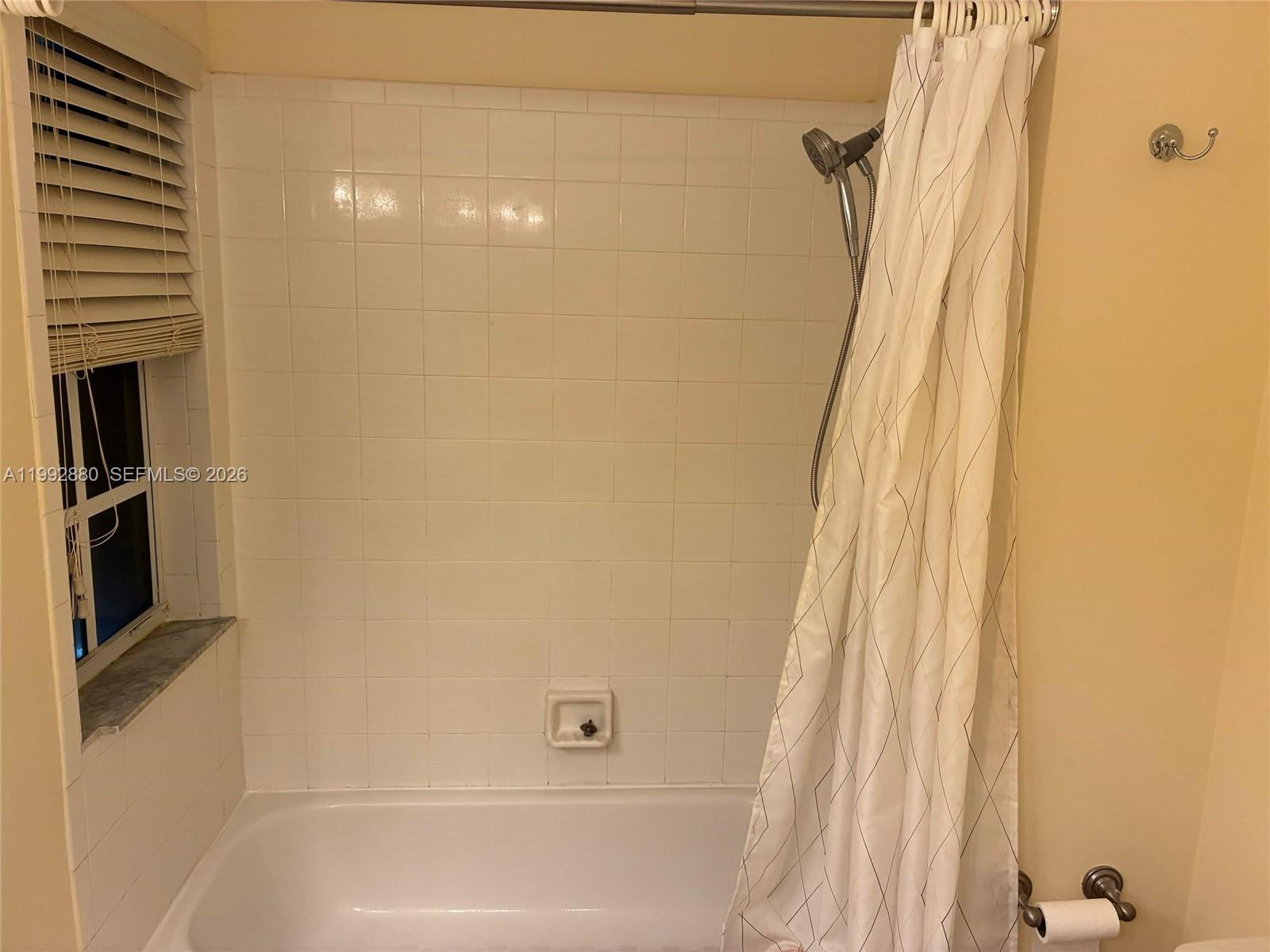 1764 NW 166th Ave Pembroke Pines, FL 33028