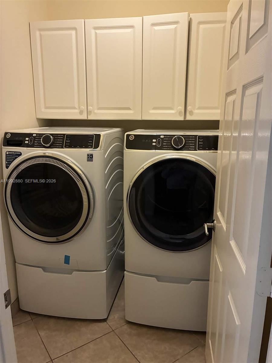 1764 NW 166th Ave Pembroke Pines, FL 33028