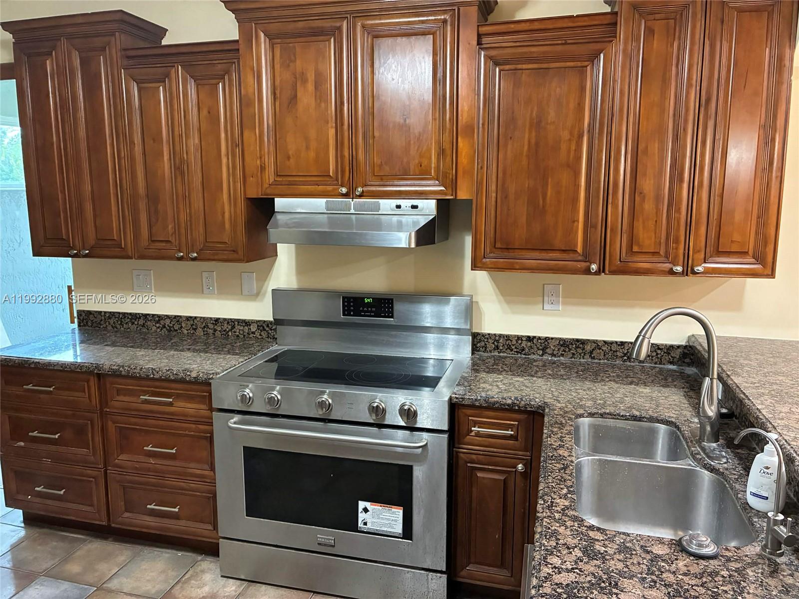 1764 NW 166th Ave Pembroke Pines, FL 33028