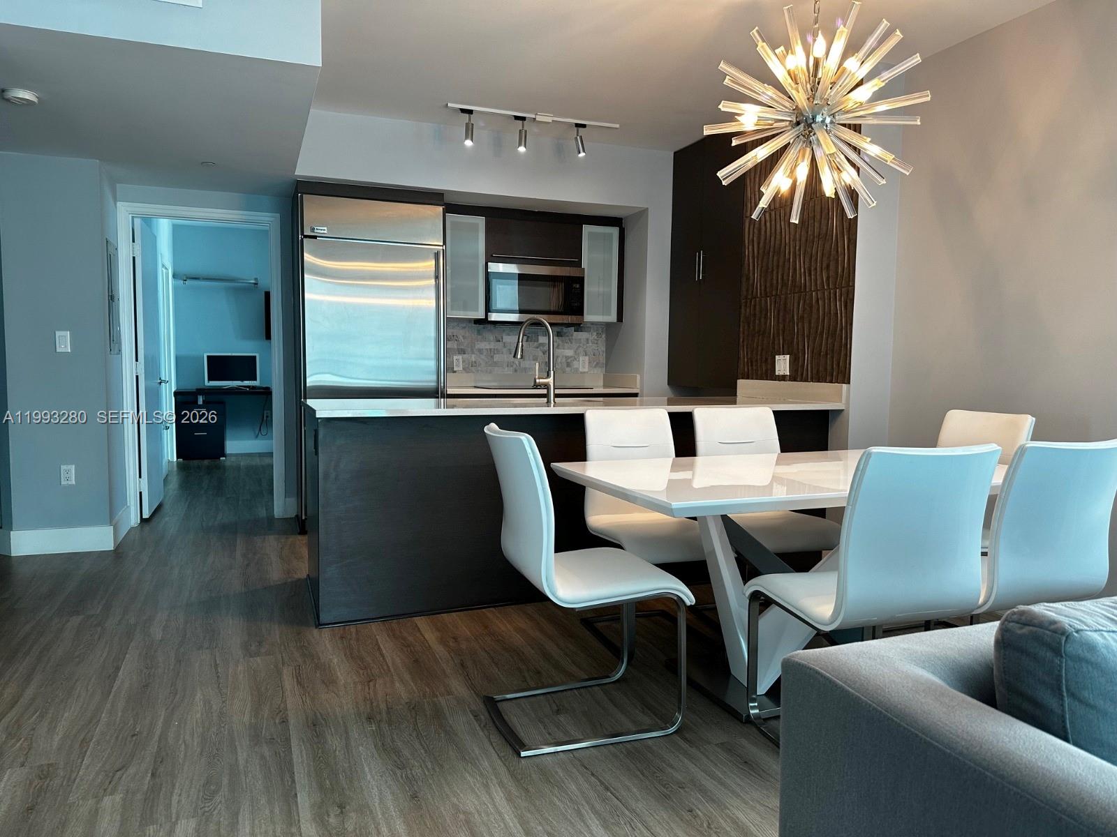 image 500 Brickell East5