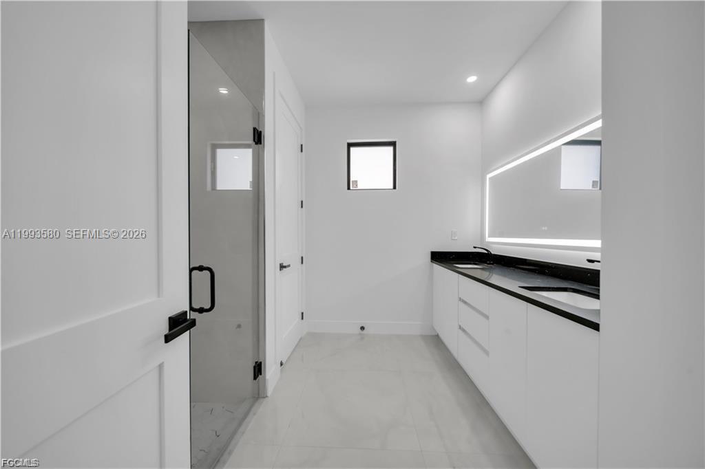 2815 44th St W Lehigh Acres, FL 33971