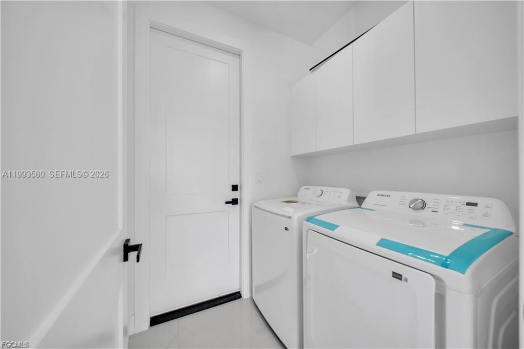 2815 44th St W Lehigh Acres, FL 33971