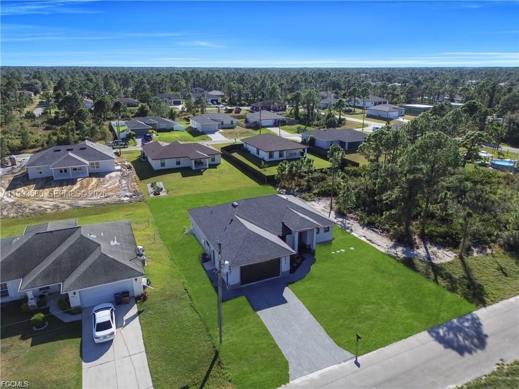 2815 44th St W Lehigh Acres, FL 33971