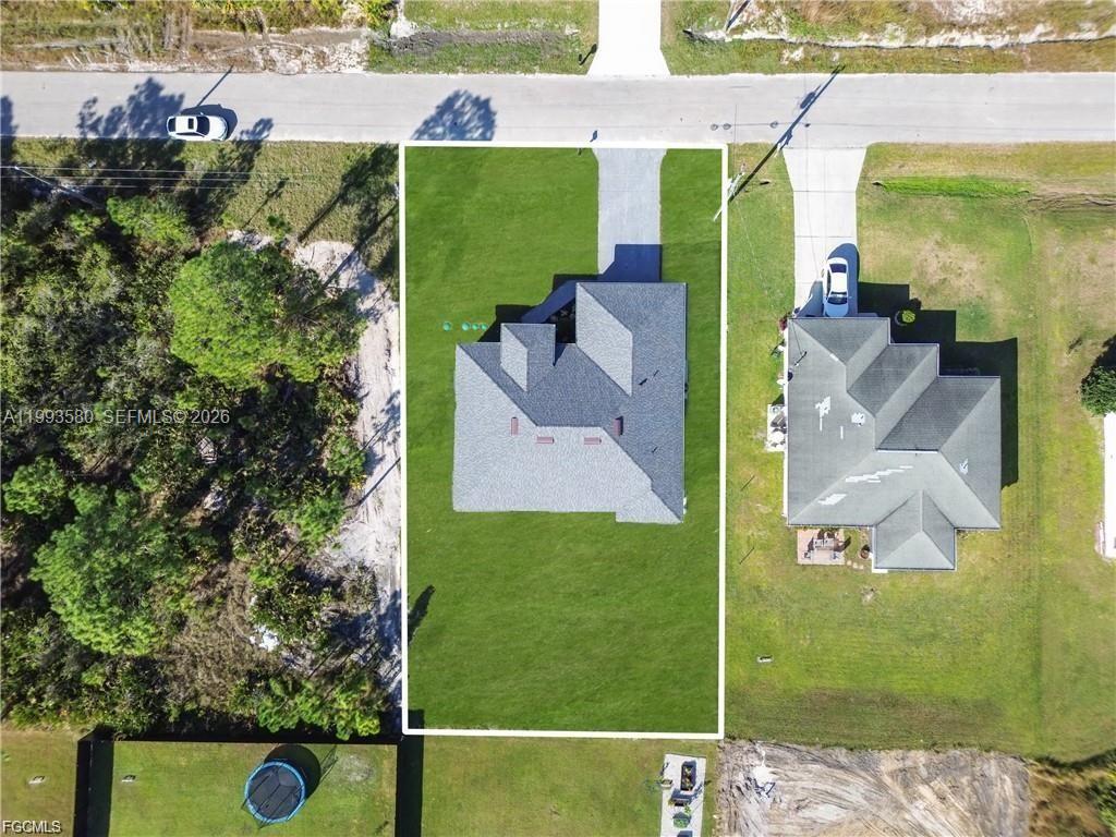 2815 44th St W Lehigh Acres, FL 33971