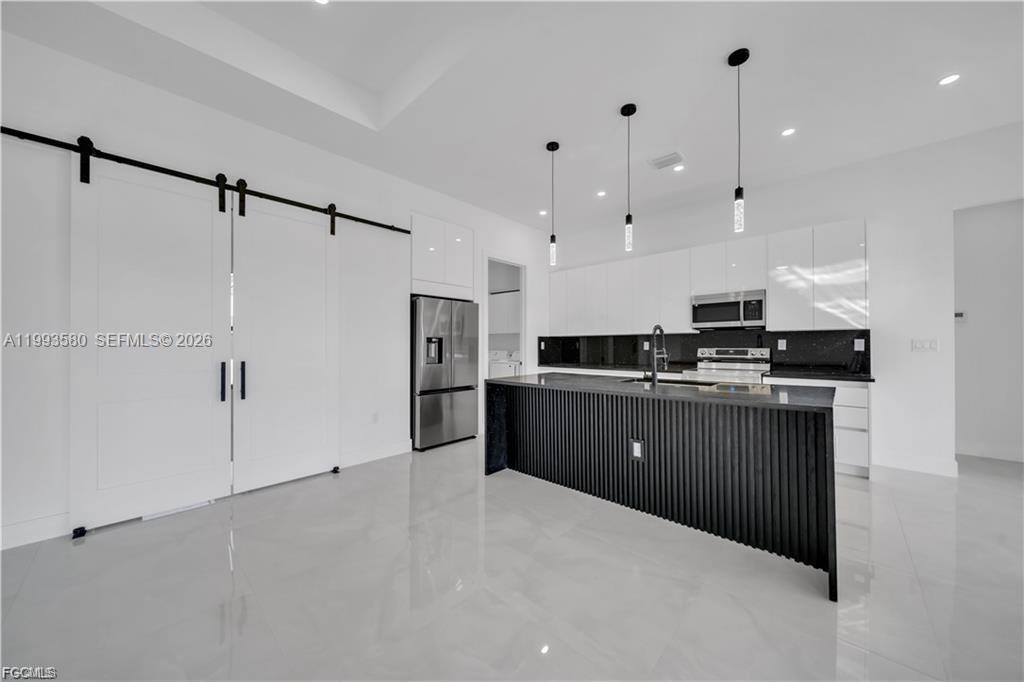 2815 44th St W Lehigh Acres, FL 33971