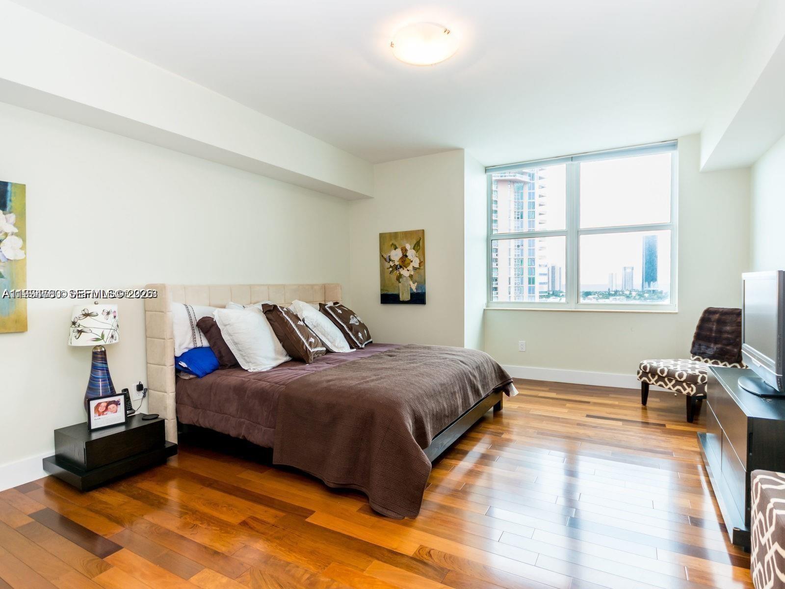 image Aventura Marina 24