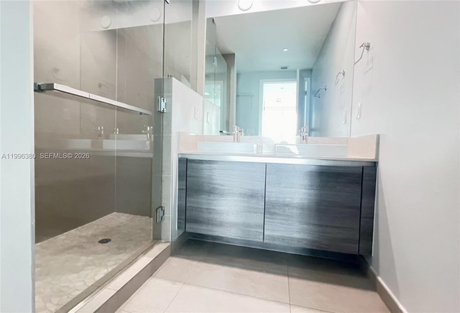 image The Bond on Brickell11