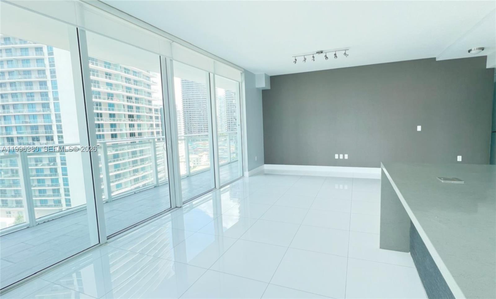 image The Bond on Brickell6