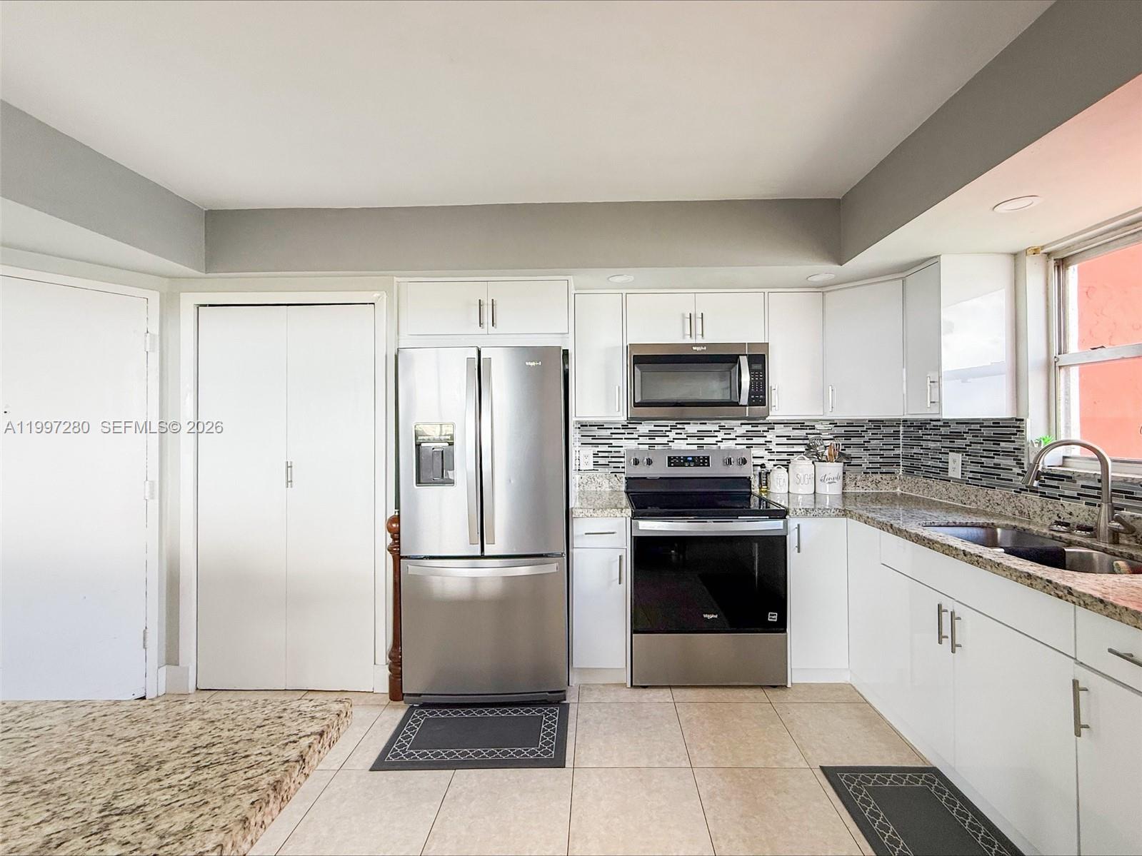 1301 NE Miami Gdns Dr #1406W Miami, FL 33179