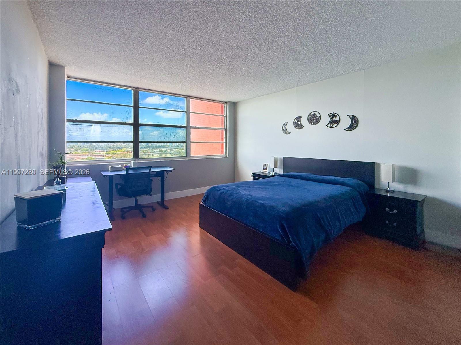 1301 NE Miami Gdns Dr #1406W Miami, FL 33179