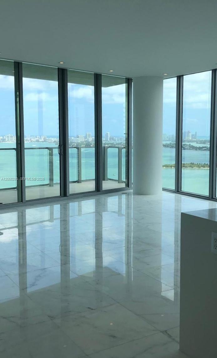 image Biscayne Beach1