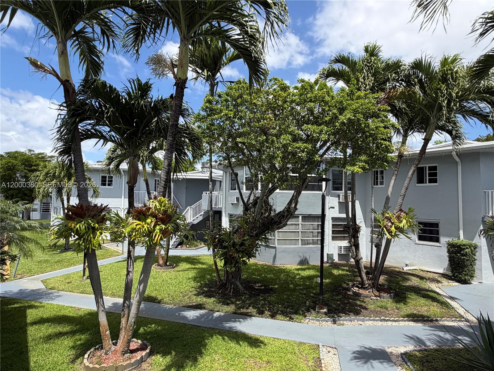 1701 NE Miami Gdns #117