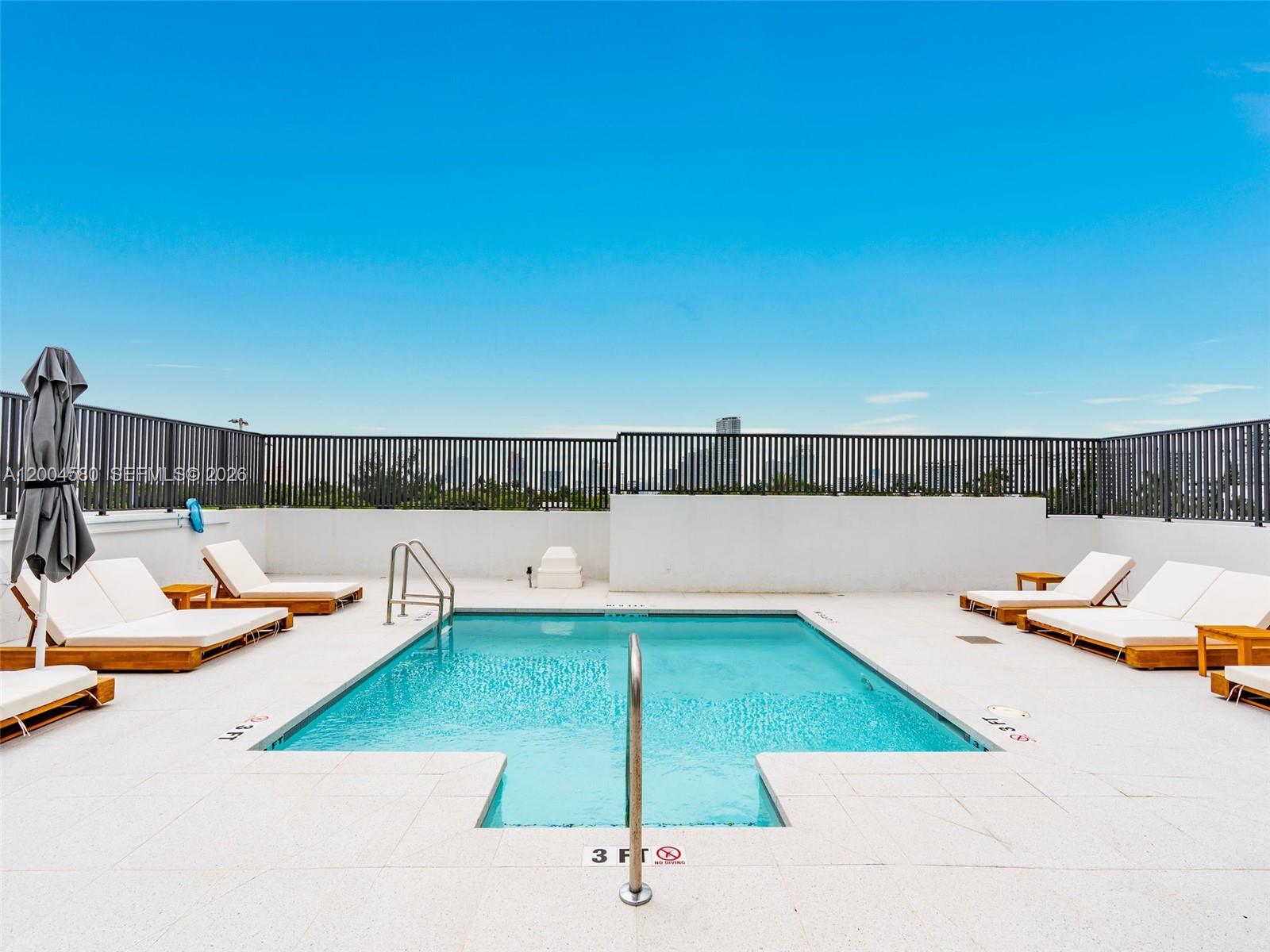 1030 15th St #321 Miami Beach, FL 33139