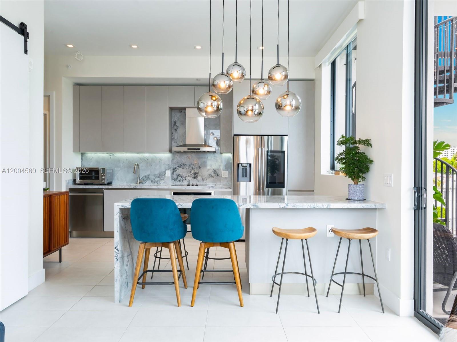 1030 15th St #321 Miami Beach, FL 33139