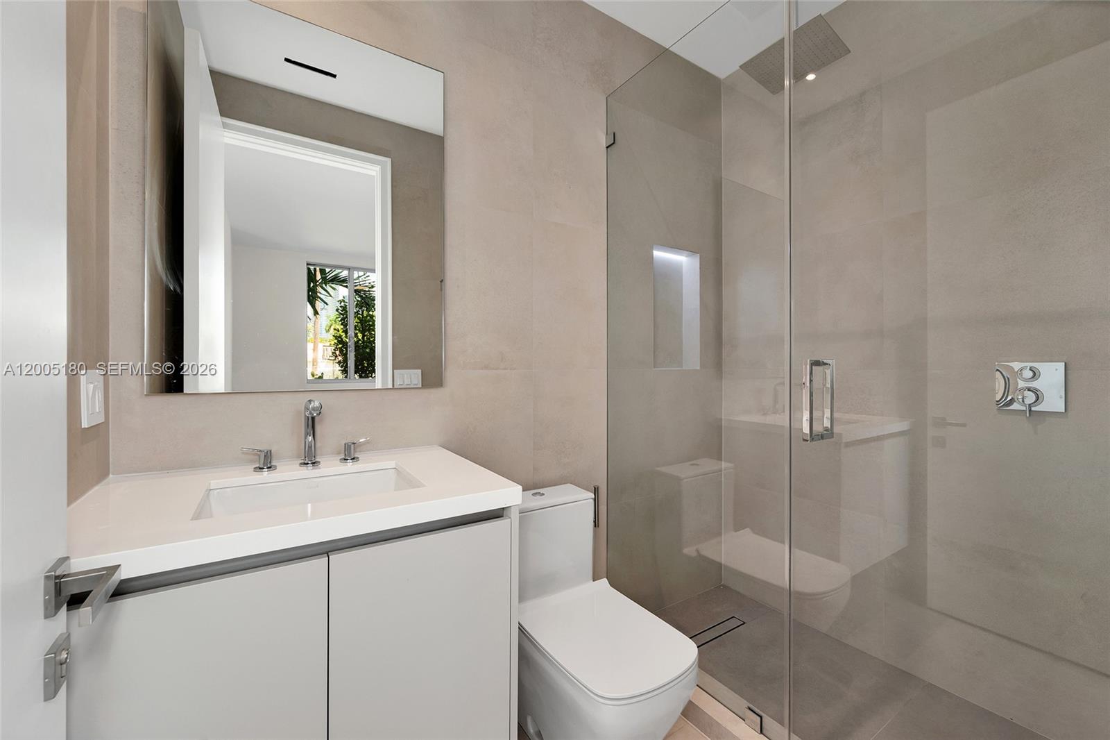 2100 S Miami Ave Miami, FL 33129