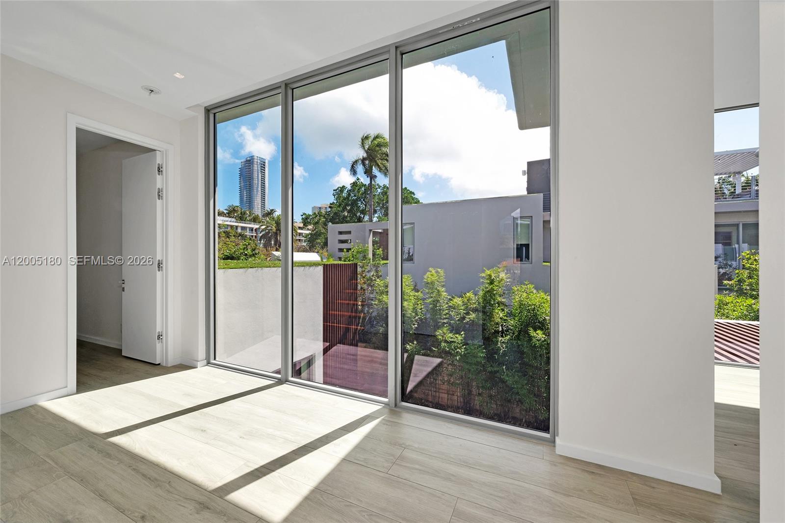 2100 S Miami Ave Miami, FL 33129