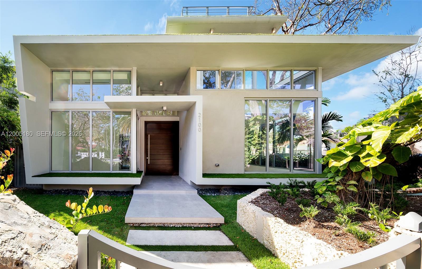 2100 S Miami Ave Miami, FL 33129