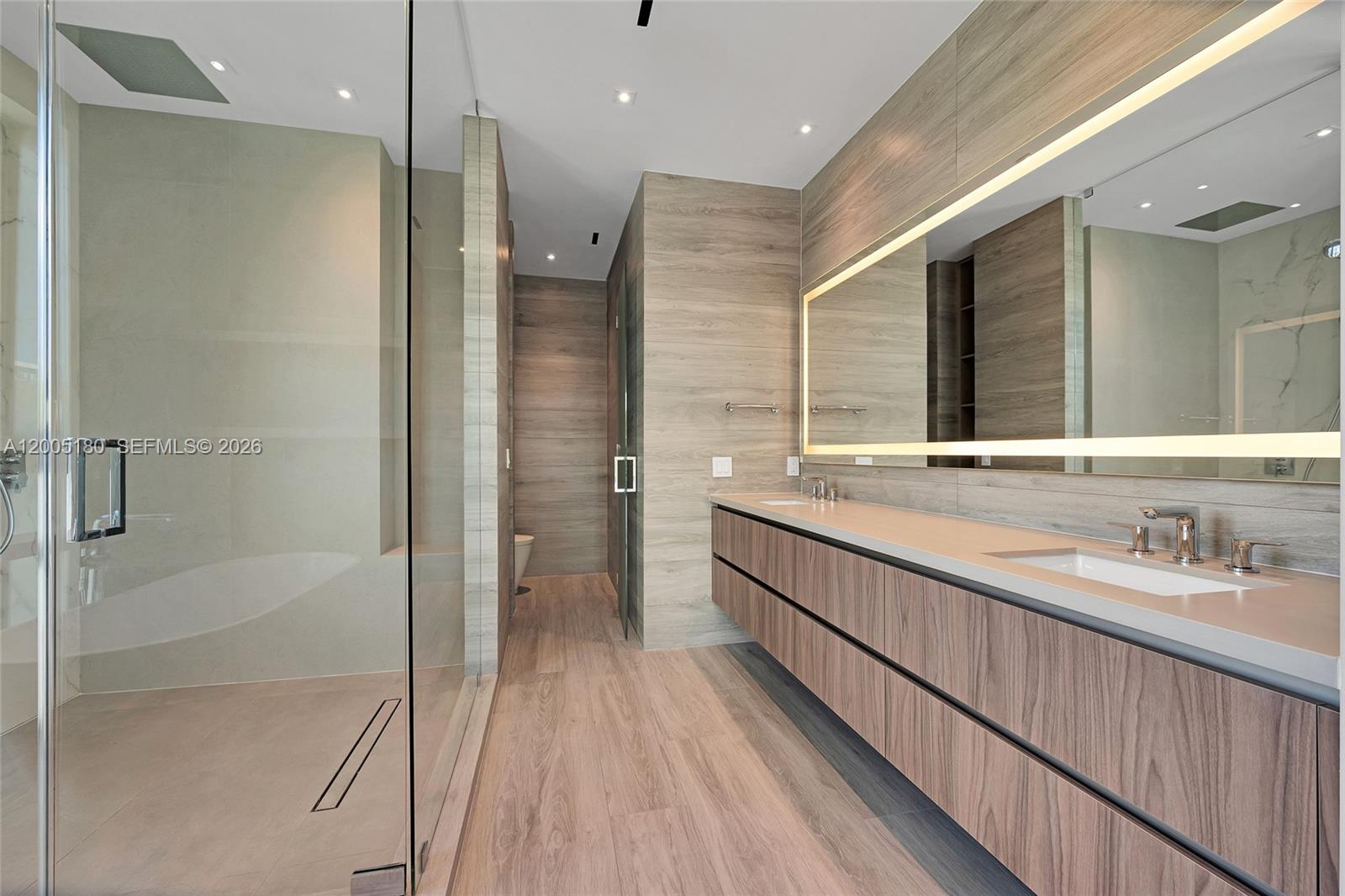 2100 S Miami Ave Miami, FL 33129