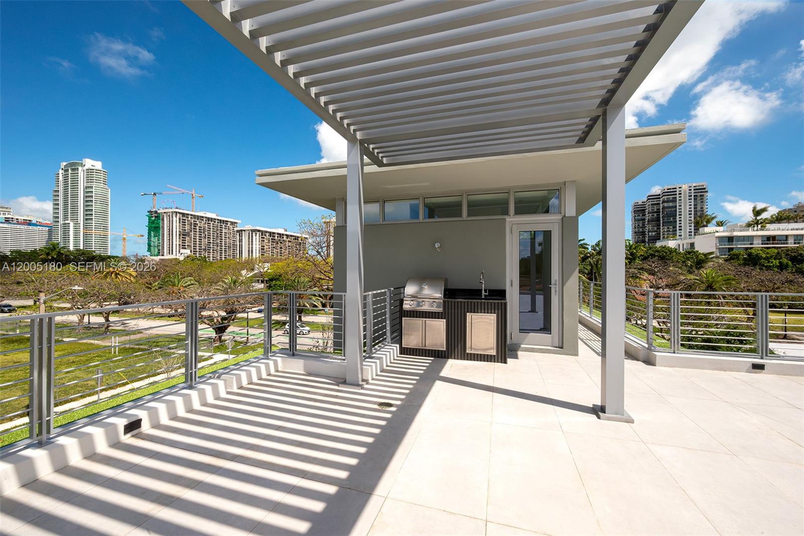 2100 S Miami Ave Miami, FL 33129