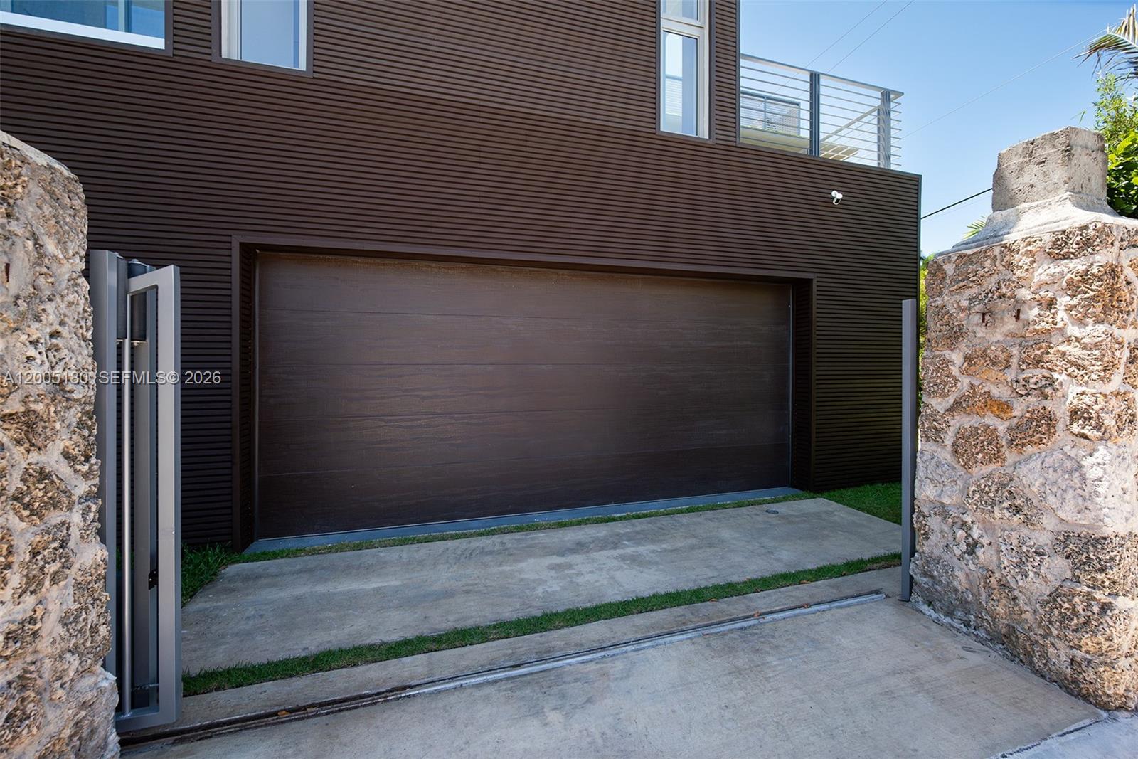 2100 S Miami Ave Miami, FL 33129