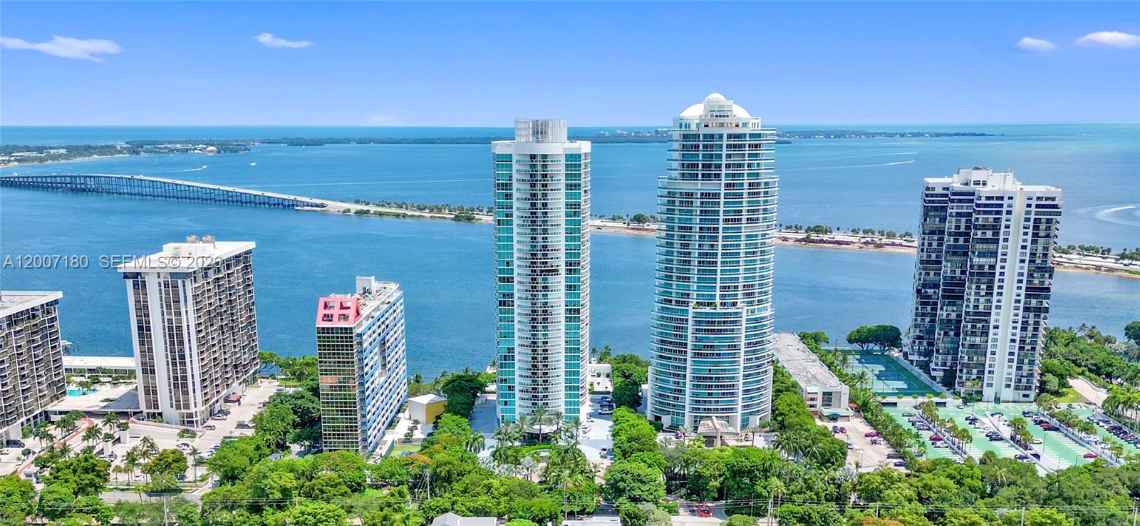 image Skyline on Brickell12