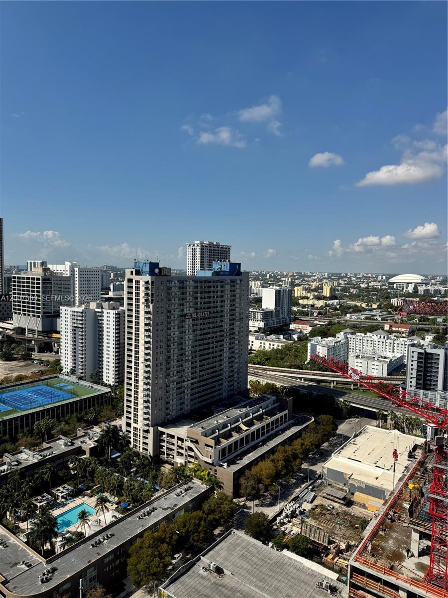 image E11EVEN Hotel & Residences9