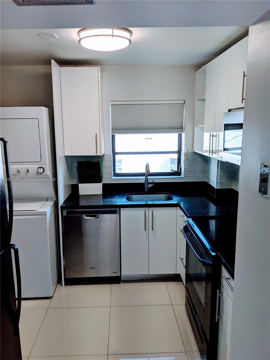 1617 Jefferson Ave #304