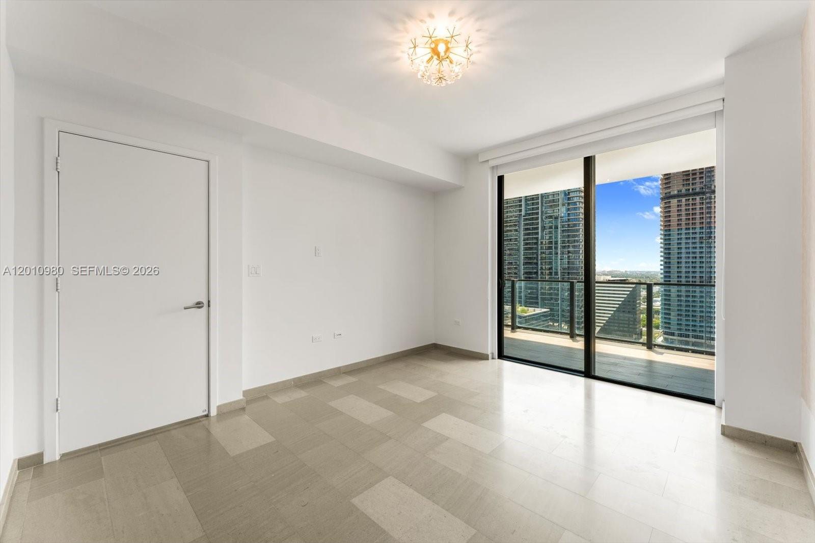 68 SE 6th St #2304 Miami, FL 33131