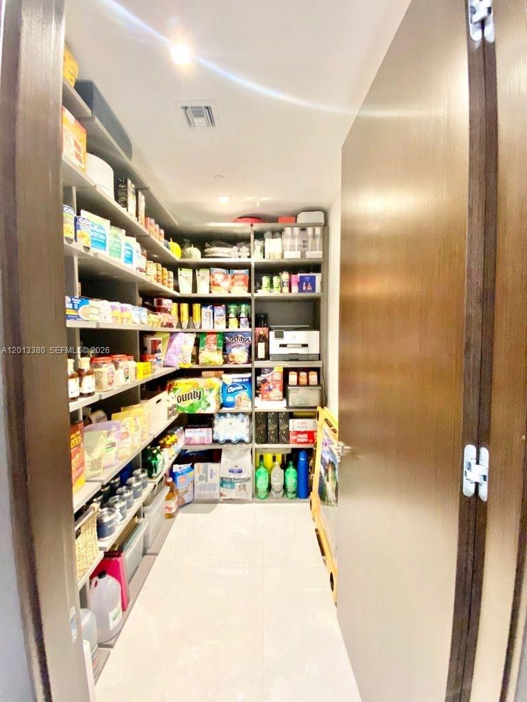 16901 Collins Ave #701 Sunny Isles Beach, FL 33160