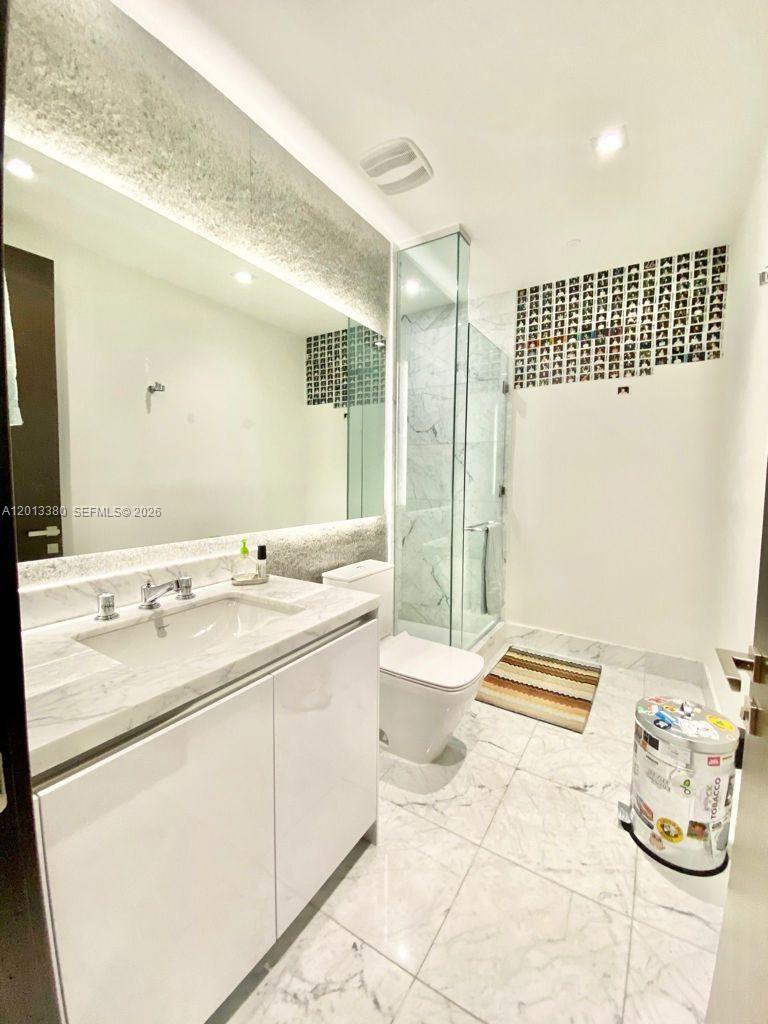 16901 Collins Ave #701 Sunny Isles Beach, FL 33160