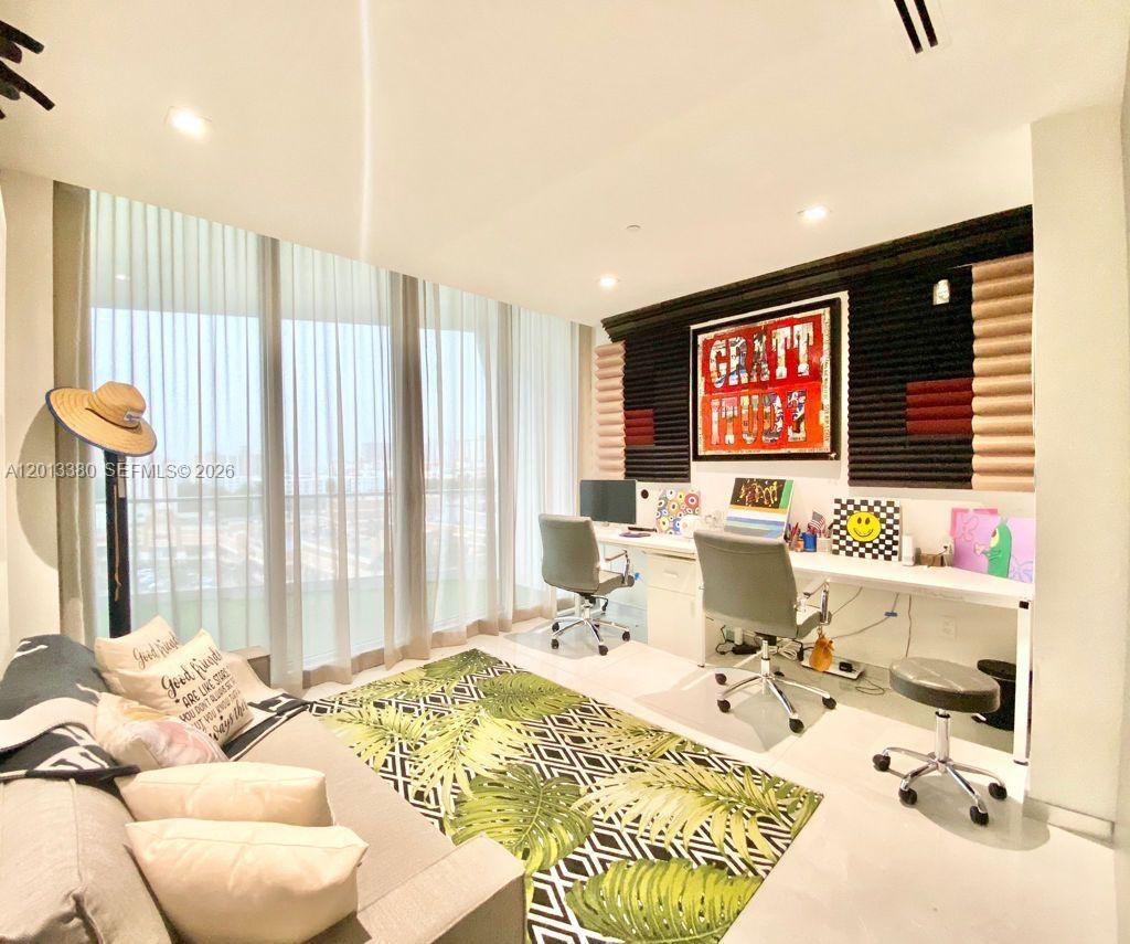16901 Collins Ave #701 Sunny Isles Beach, FL 33160