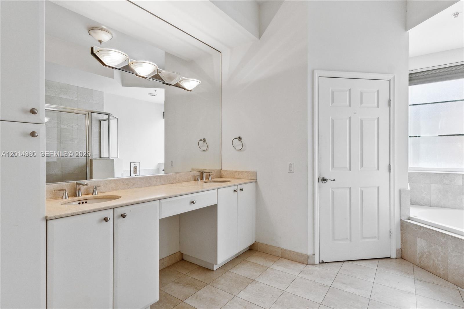 100 Meridian Ave #244 Miami Beach, FL 33139