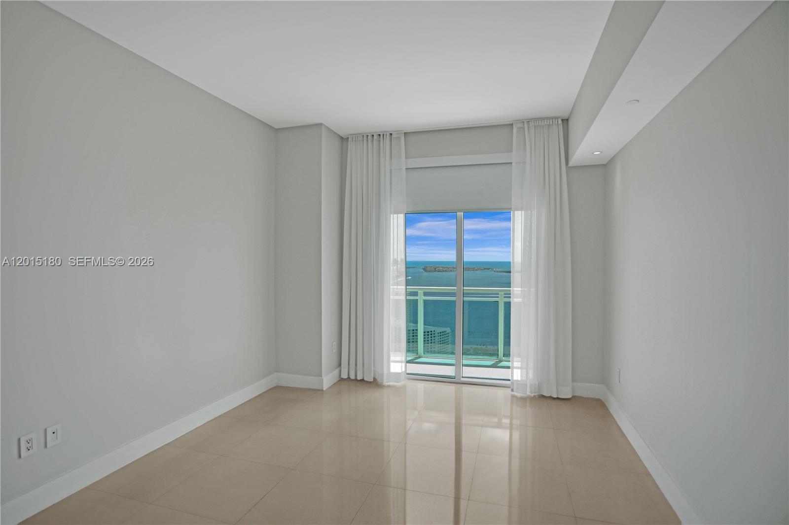950 Brickell Bay Dr #4610 Miami, FL 33131