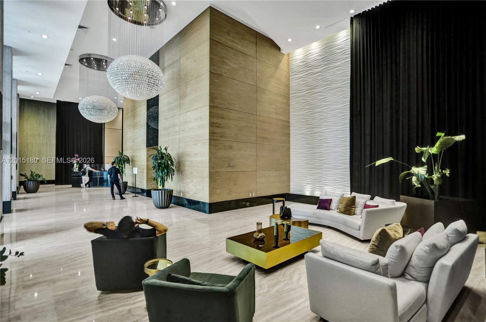 950 Brickell Bay Dr #4610 Miami, FL 33131