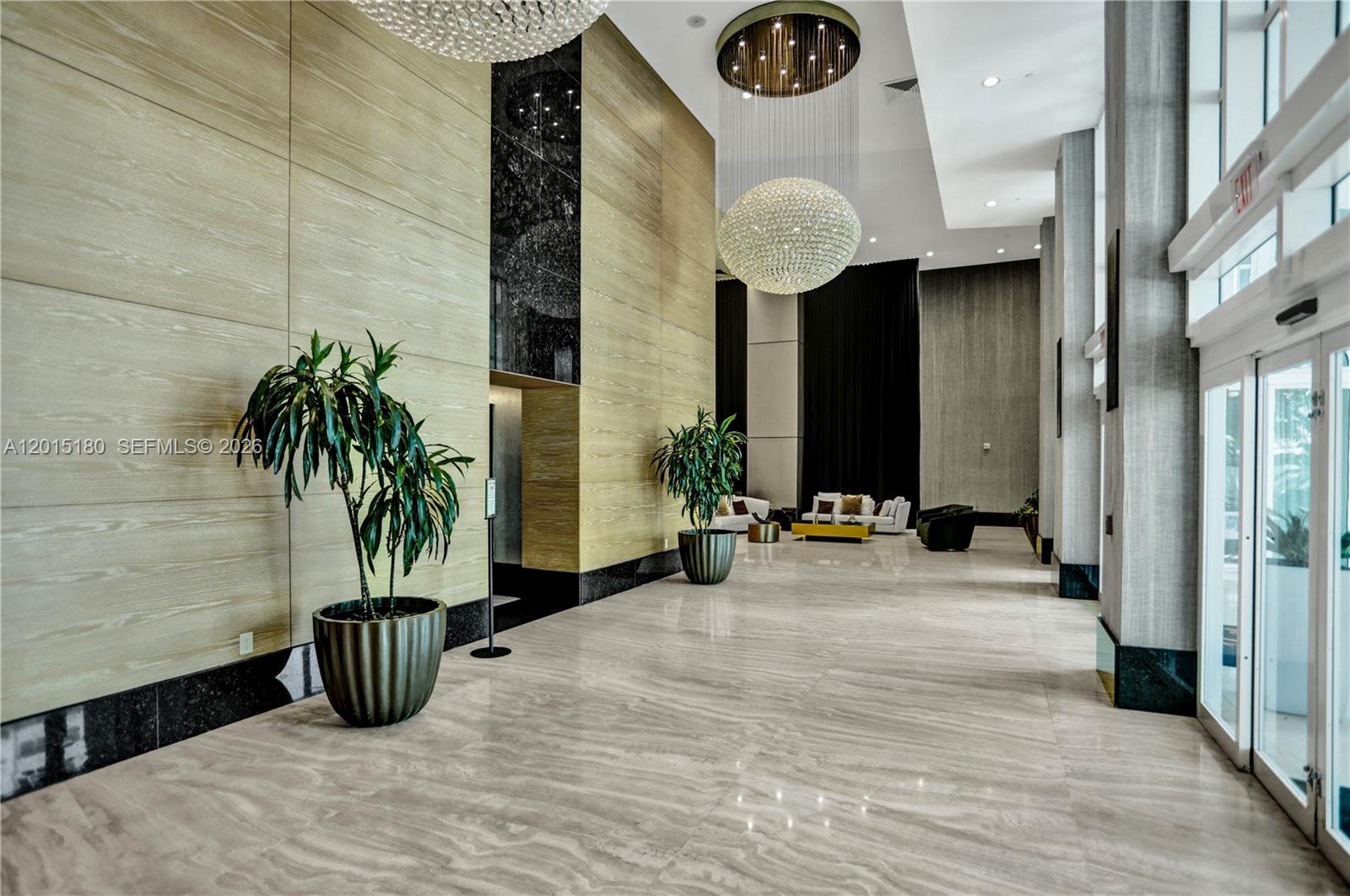 950 Brickell Bay Dr #4610 Miami, FL 33131